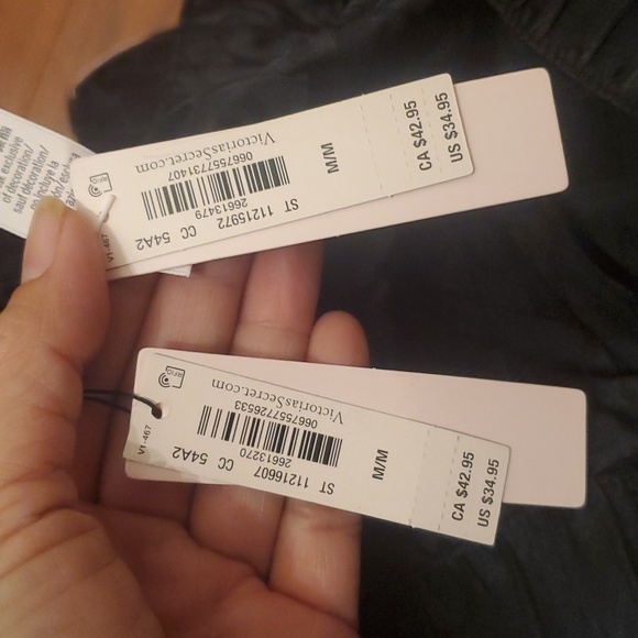 Victoria Secret Lingerie Set - Picture 9 of 9